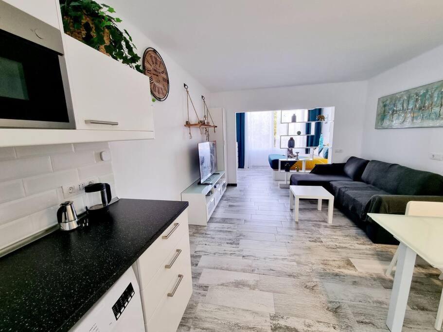 Apartamento Smeraldo 11 Playa Roca Коста-Тегисе Экстерьер фото