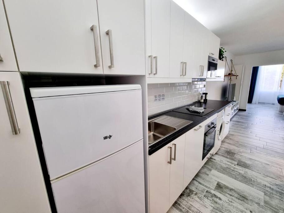 Apartamento Smeraldo 11 Playa Roca Коста-Тегисе Экстерьер фото